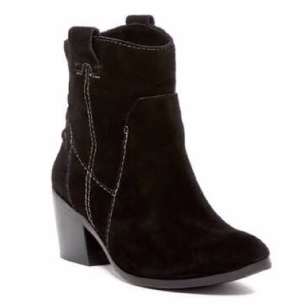 NEW Vince Camuto Maves Booties
